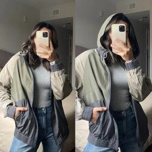 Heartloom Olive Windbreaker Jacket size small
